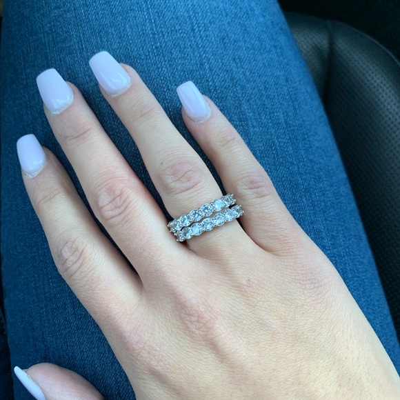 Ring - Picture 2 of 4